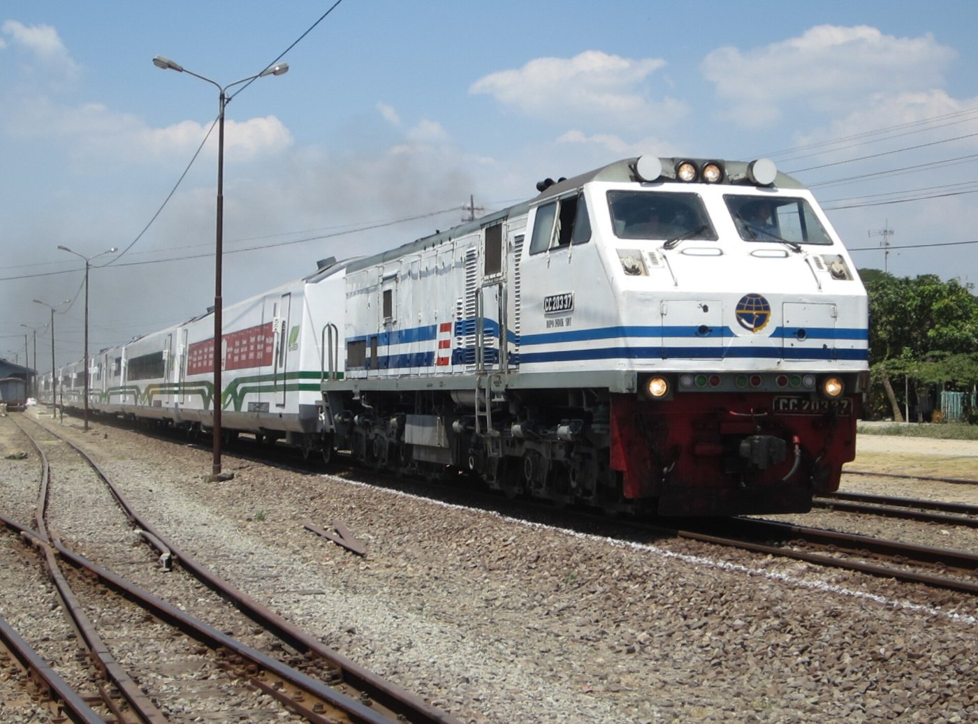 Kereta api Argo Bromo Anggrek Go Green BJ