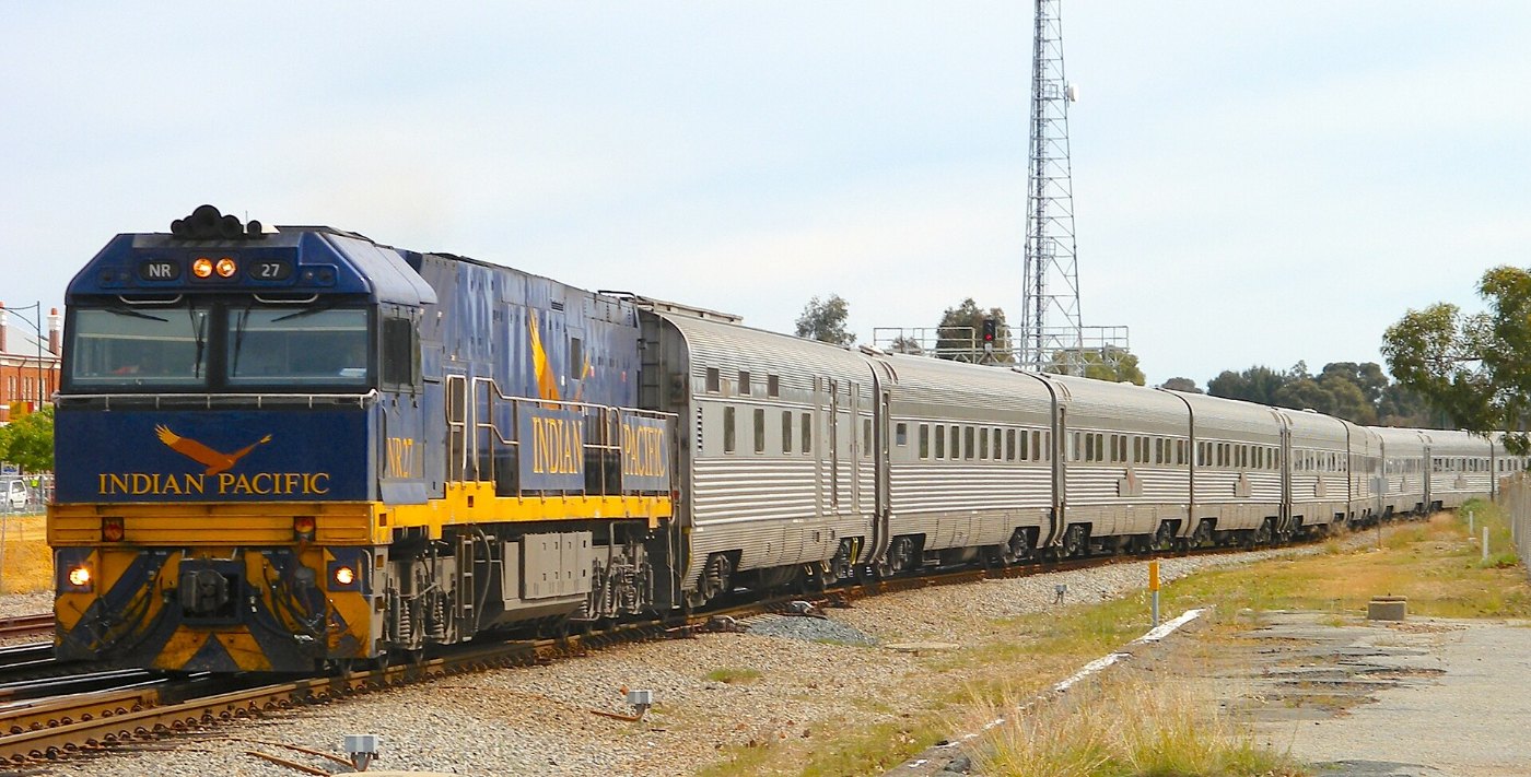 Locomotive NR27 hauling Indian Pacific train (cropped)