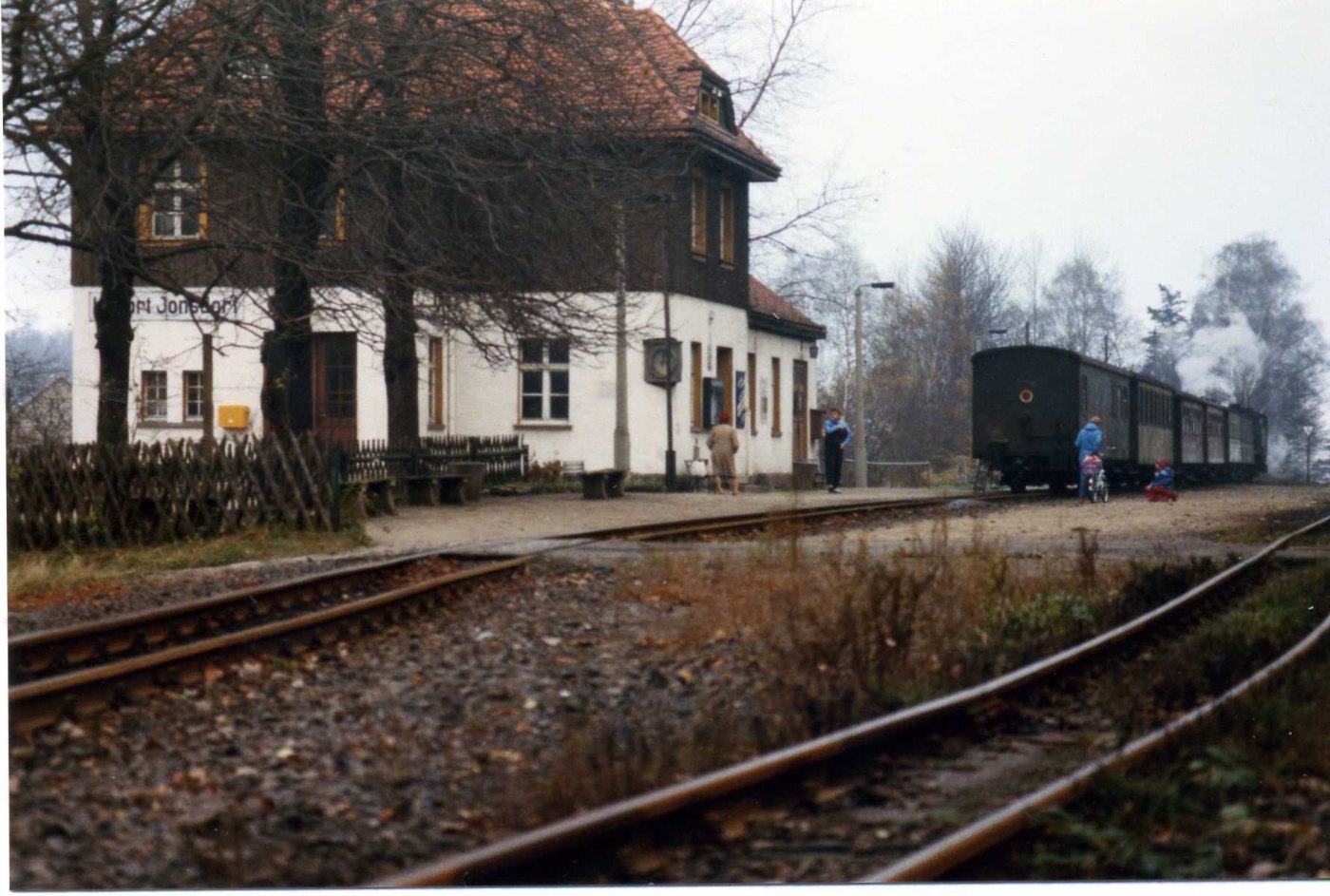 Zittau Oybin Jonsdorf Schmalspurbahn. Bahnhof Jonsdorf, 10 November 1989