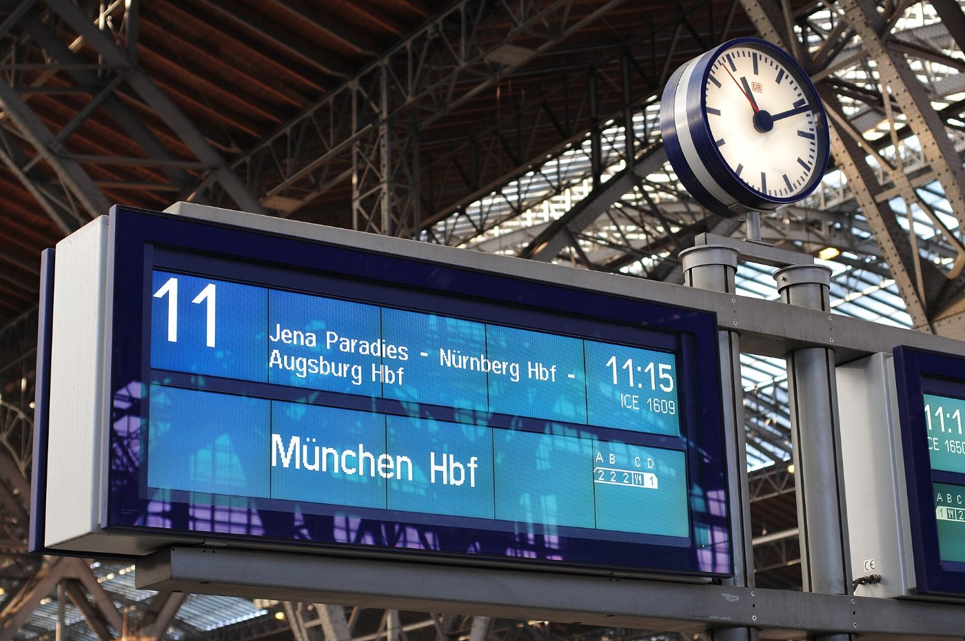 13 01 15 leipzig hauptbahnhof by RalfR 08