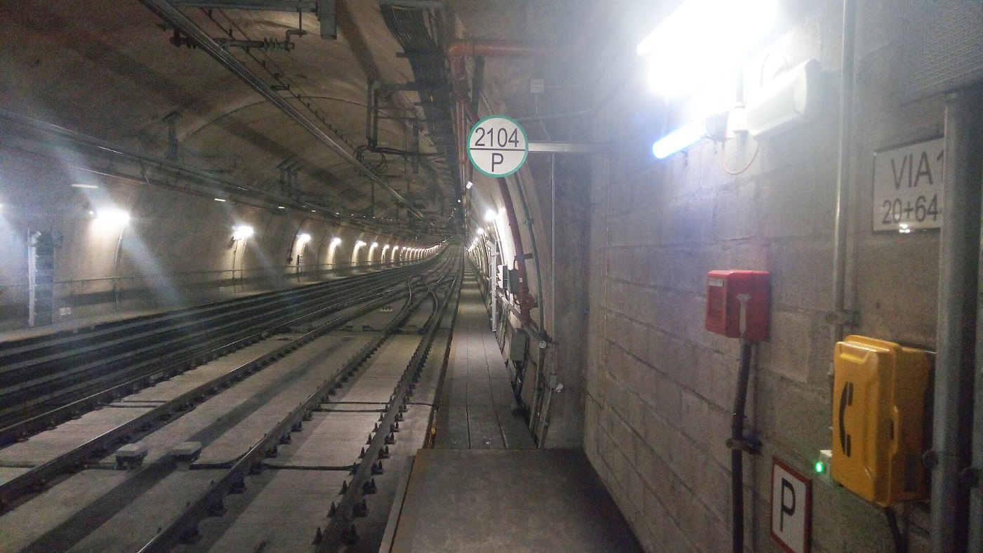 Tunel metro de lima