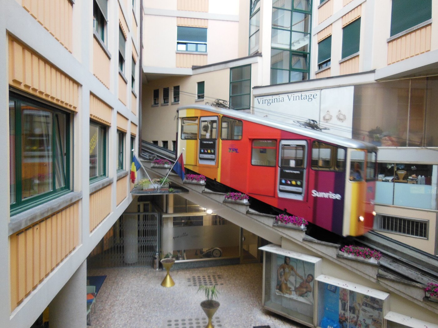 Lugano Città–Stazione funicular 01
