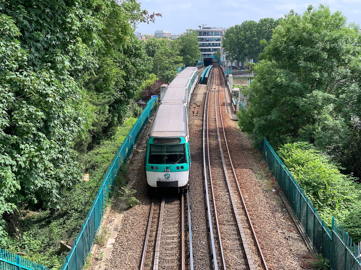Rame Métro Pont ferroviaire Ligne 8 Métro Paris Charenton Pont 2