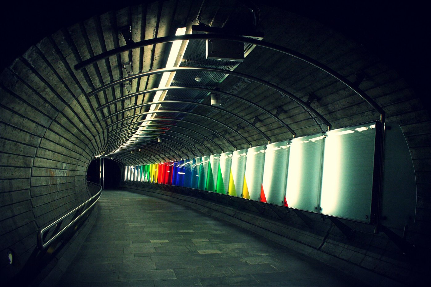 Oslo Nationaltheatret train station ()