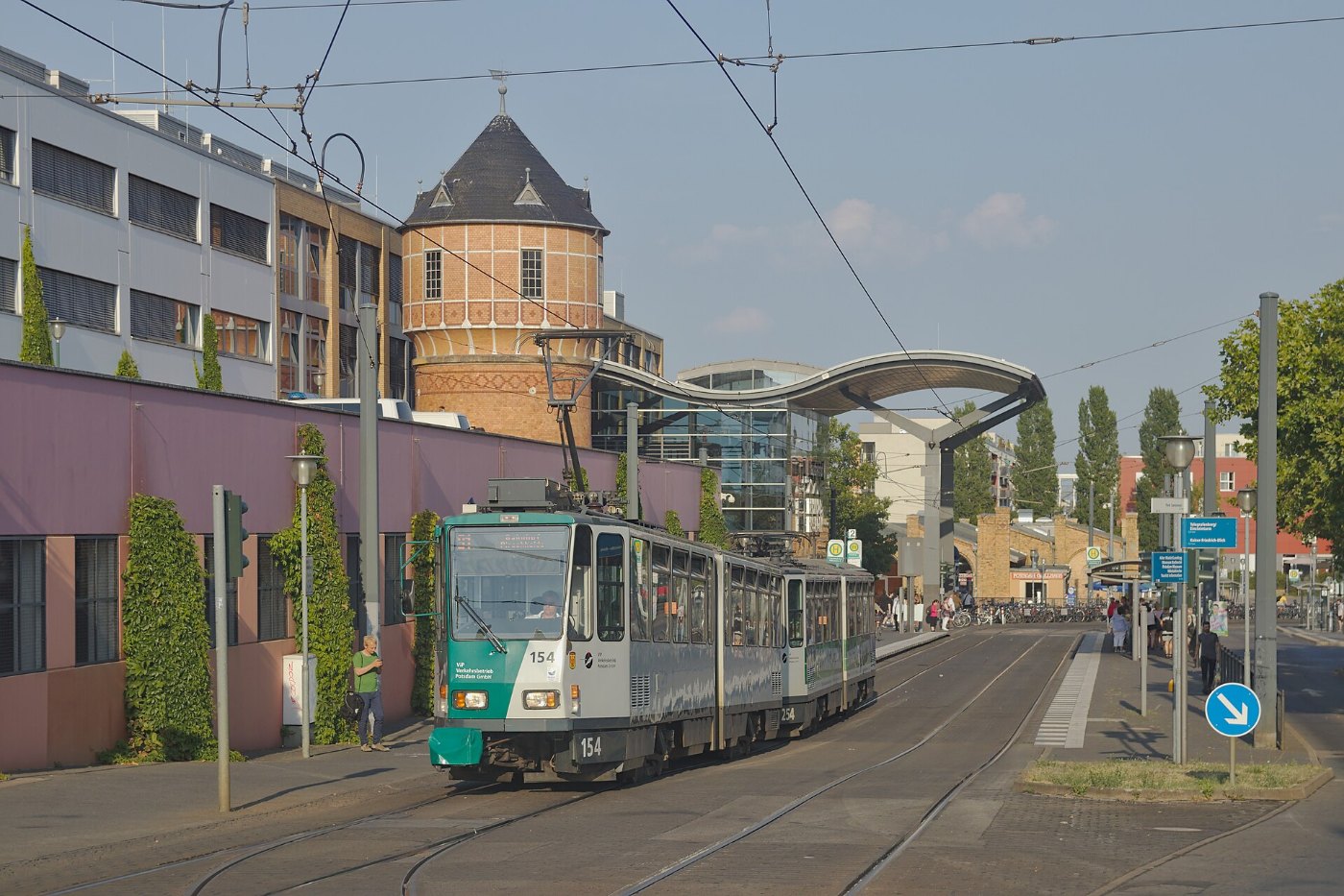 2018 08 07 DE Potsdam, Friedrich Engels Straße, Potsdam Hauptbahnhof, KT