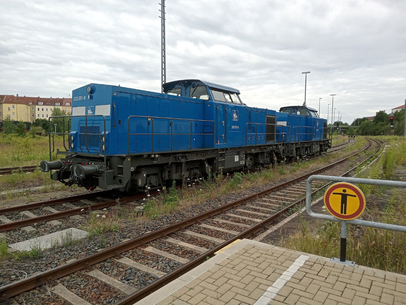 Eisenbahn 203 051 8 und 203 052 7 der PRESS Eisenbahn Bau und Betriebsge