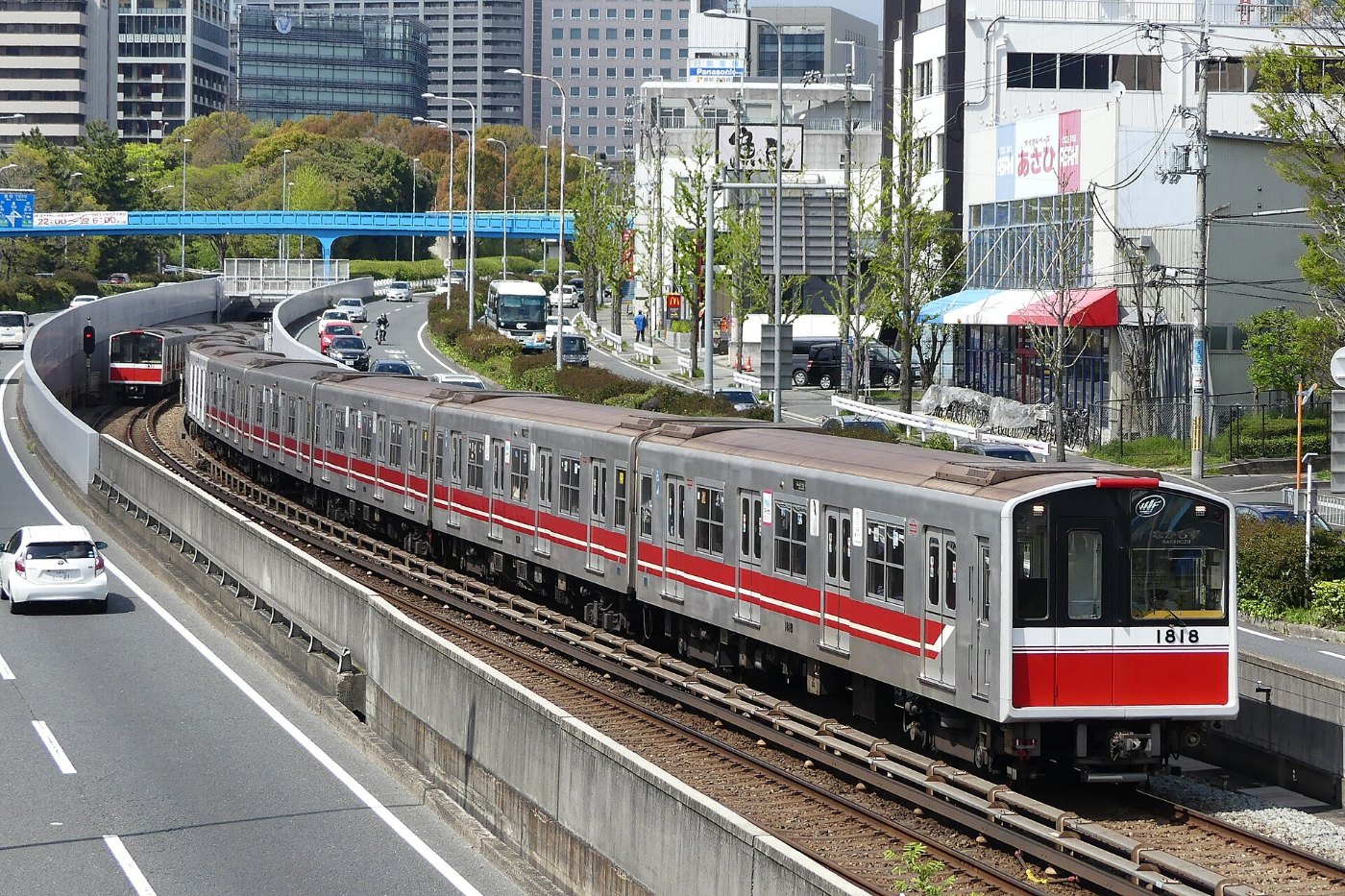 Zug der Osaka-Metro