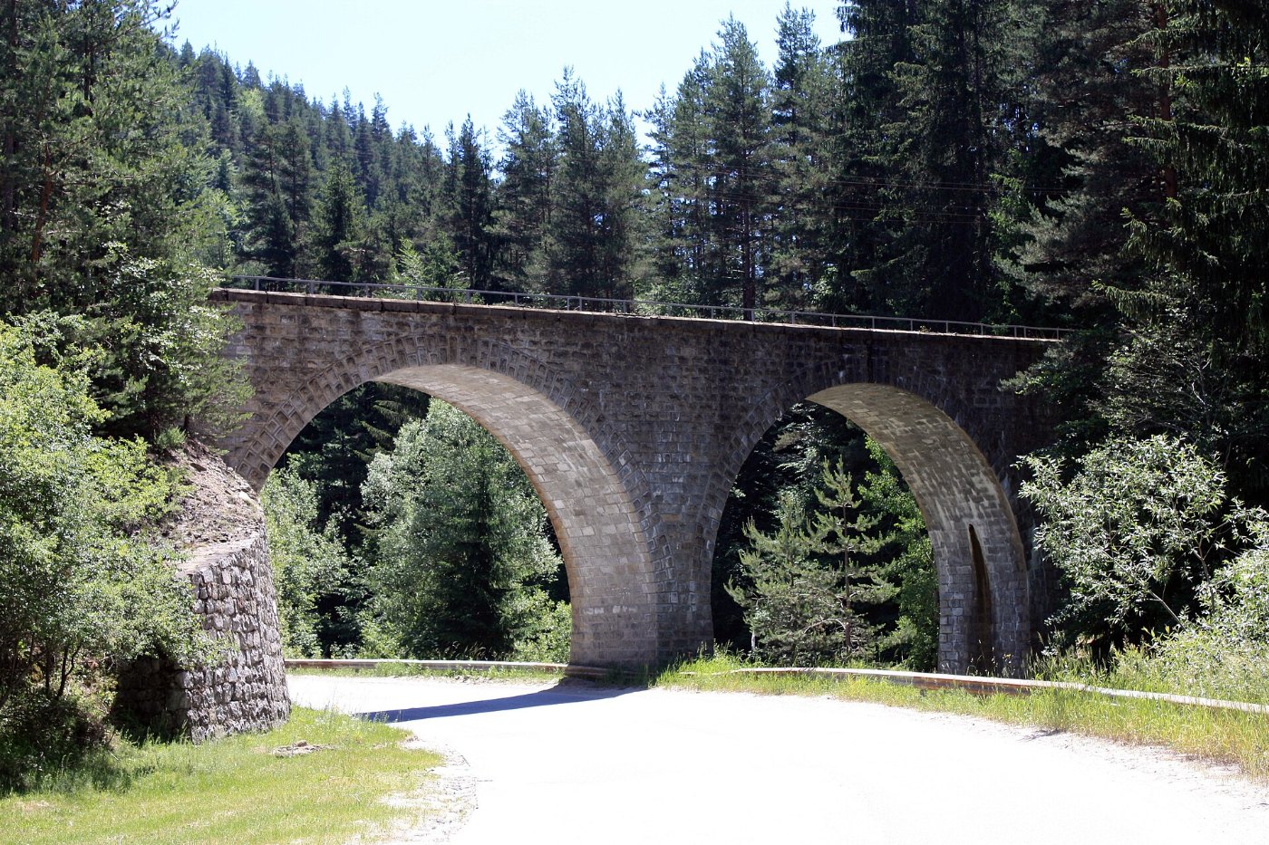 Rhodopenbahn Viadukt am km 77.5 zwischen Smolewo und Tscherna Mesta