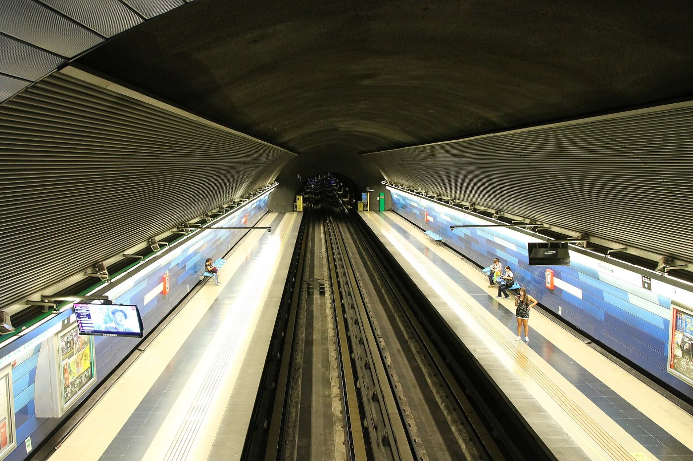 Santiago de Chile, estación Gruta de Lourdes 02