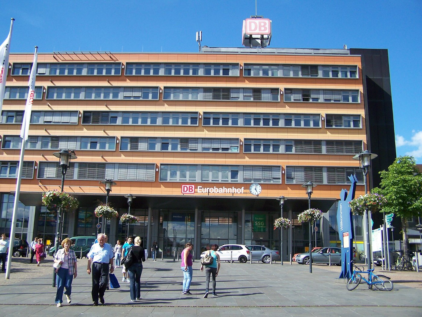 Saarbrücken Hauptbahnhof ()