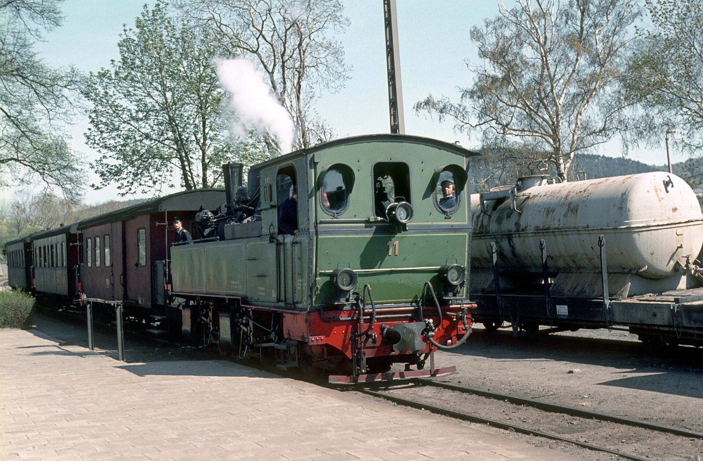 062. 1980 05. Gernrode Bhf, Mallet 11.. Deutsche Reichsbahn ( DDR ). ()