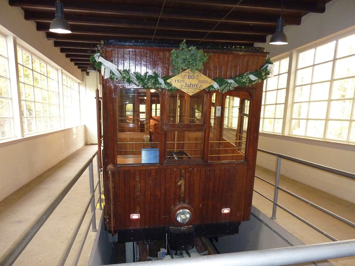Ein historischer Wagen der Stuttgarter Standseilbahn