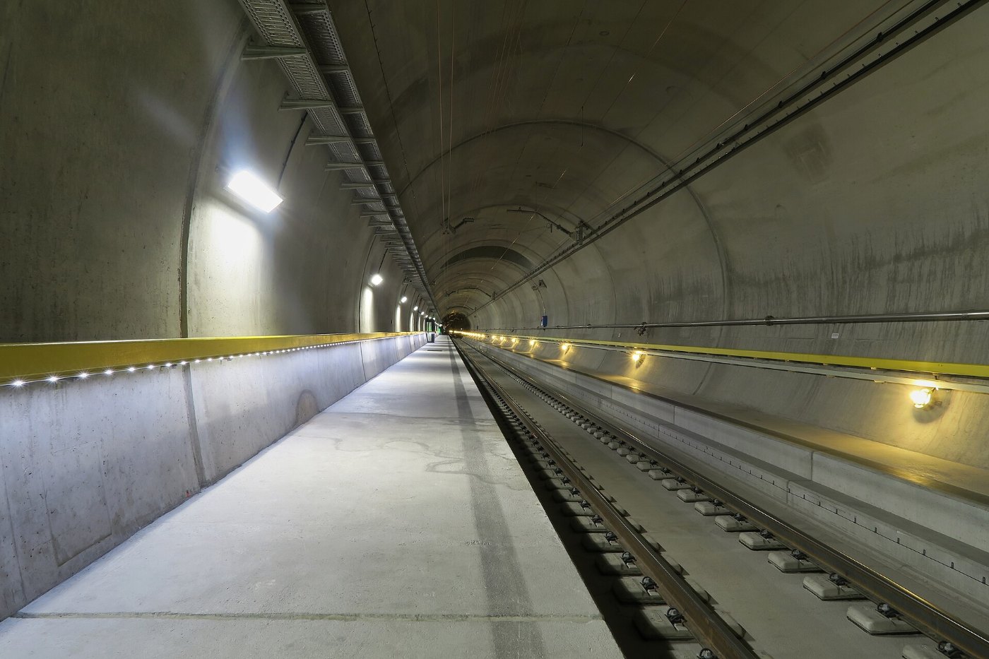 SBB Gotthard Base Tunnel GBT ()