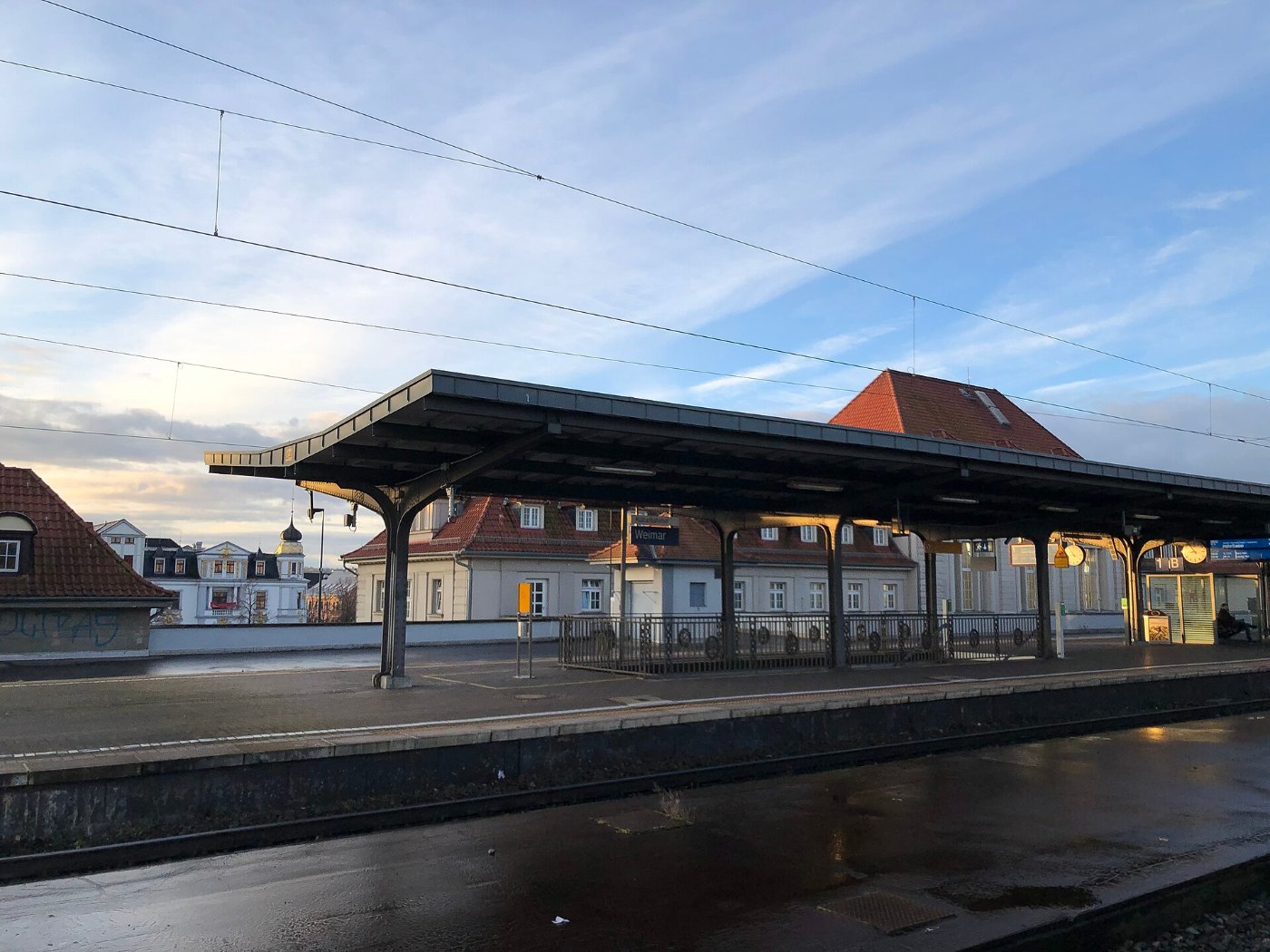 Bahnhof Weimar ()